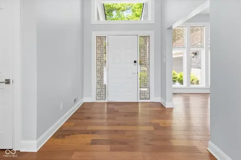 8631 Bay Colony Drive Indianapolis IN 46234