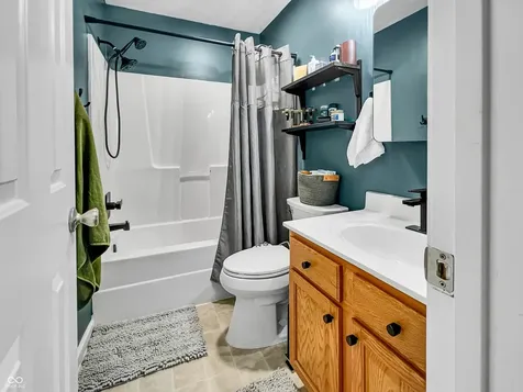 6005 Sheridan Court Columbus IN 47203