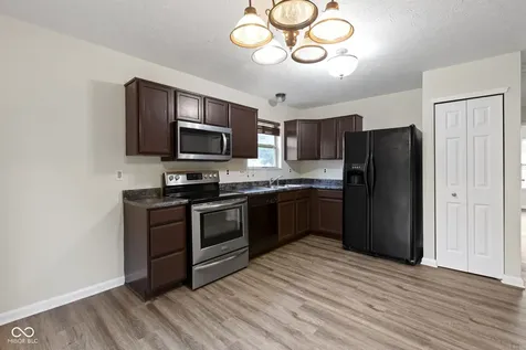 6435 Birds Eye Drive Indianapolis IN 46203