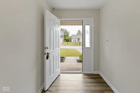 6435 Birds Eye Drive Indianapolis IN 46203