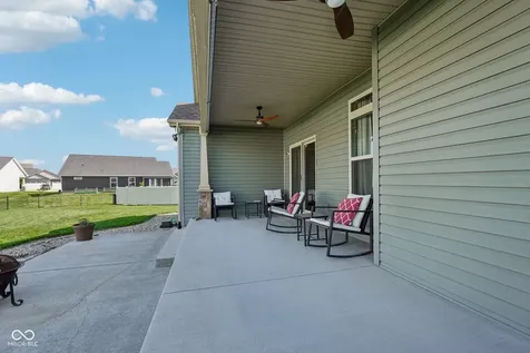 806 Foxglove Court Lebanon IN 46052