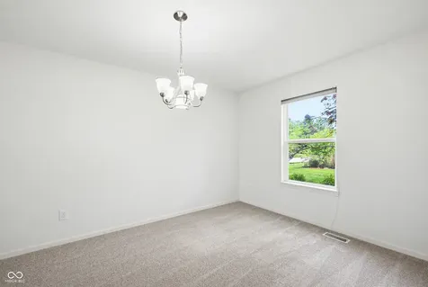 6511 Hyde Park Drive Zionsville IN 46077