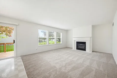 6511 Hyde Park Drive Zionsville IN 46077