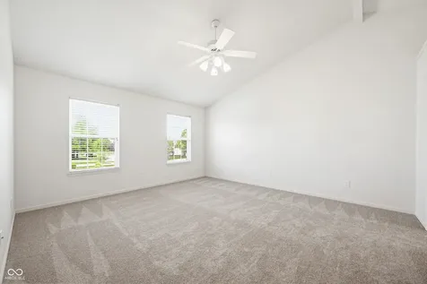 6511 Hyde Park Drive Zionsville IN 46077