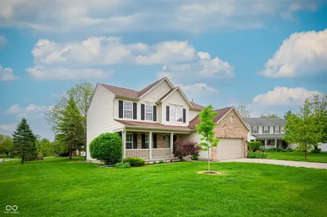 6511 Hyde Park Drive Zionsville IN 46077