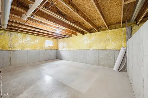 6511 Hyde Park Drive Zionsville IN 46077