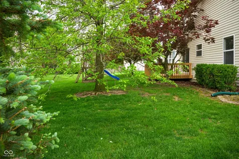 6511 Hyde Park Drive Zionsville IN 46077