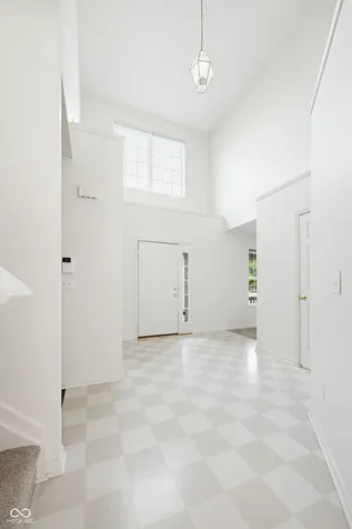 6511 Hyde Park Drive Zionsville IN 46077