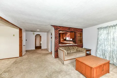 120 S A Street Elwood IN 46036