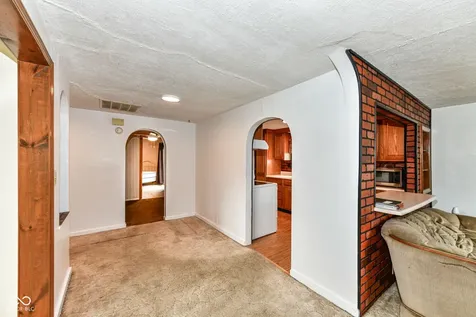 120 S A Street Elwood IN 46036