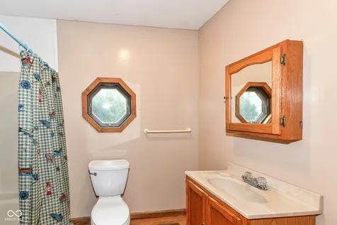 120 S A Street Elwood IN 46036