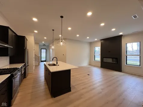 16518 Deerpath Way Westfield IN 46074