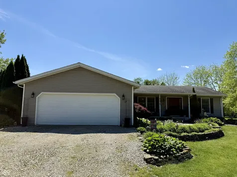 15645 E County Road 500 N Hope IN 47246