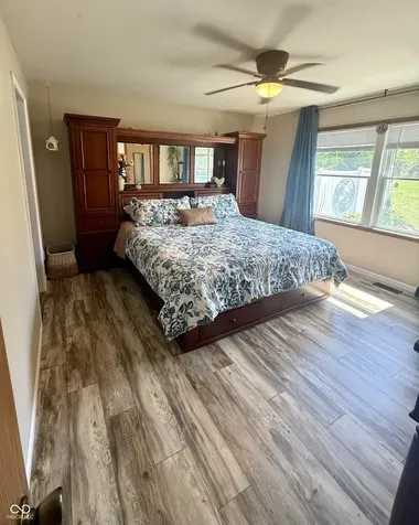 15645 E County Road 500 N Hope IN 47246