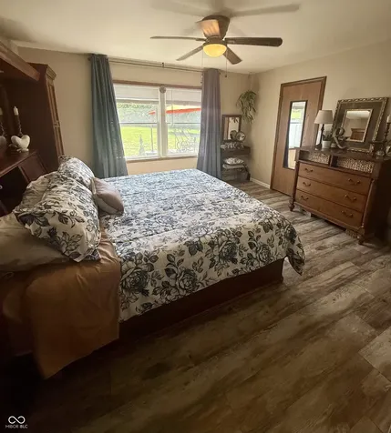 15645 E County Road 500 N Hope IN 47246