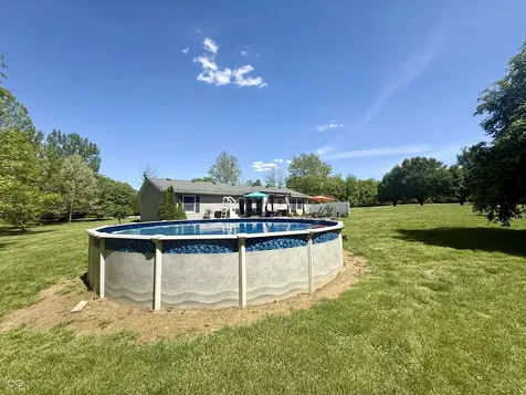15645 E County Road 500 N Hope IN 47246