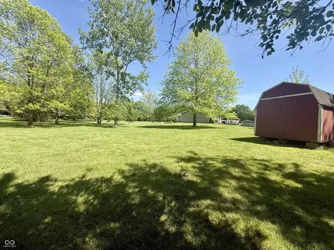 15645 E County Road 500 N Hope IN 47246