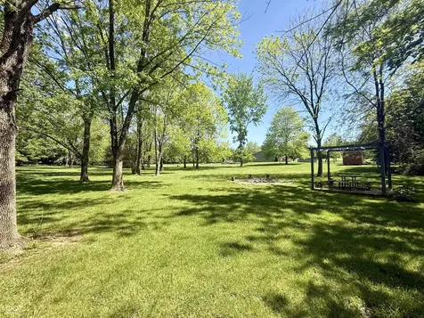 15645 E County Road 500 N Hope IN 47246