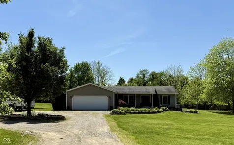 15645 E County Road 500 N Hope IN 47246