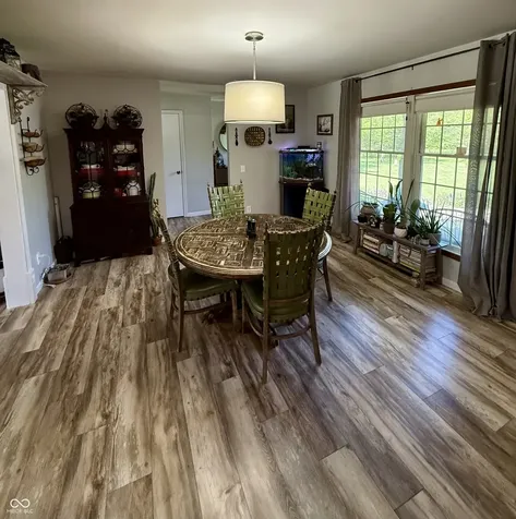 15645 E County Road 500 N Hope IN 47246
