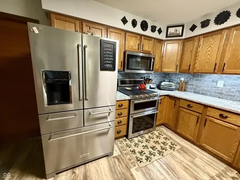 15645 E County Road 500 N Hope IN 47246