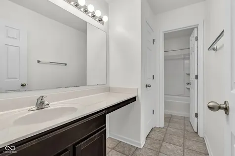 5644 Broadcaster Lane Plainfield IN 46168