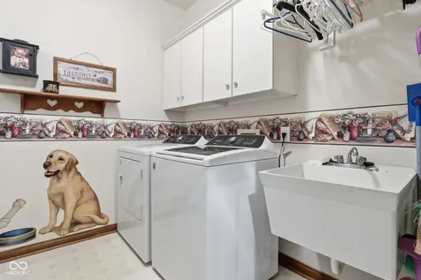 8839 Summer Estate Drive Indianapolis IN 46256