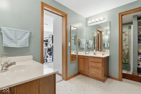 8839 Summer Estate Drive Indianapolis IN 46256