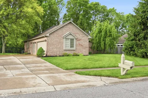 5475 Steven Drive Greenwood IN 46142