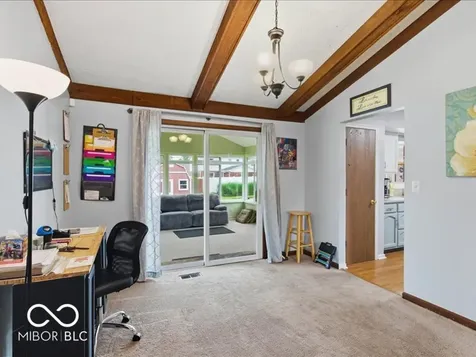 6725 Lakeknoll Drive Indianapolis IN 46220