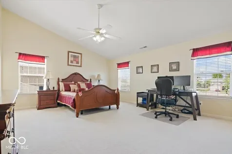 17 English Green Westfield IN 46074