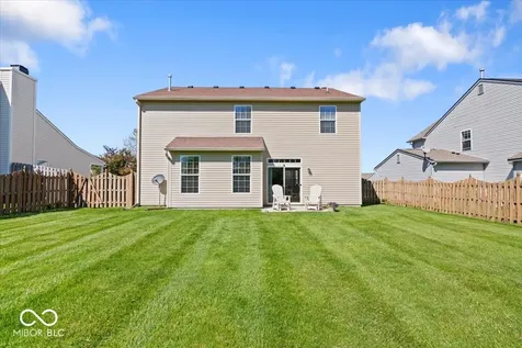 17 English Green Westfield IN 46074