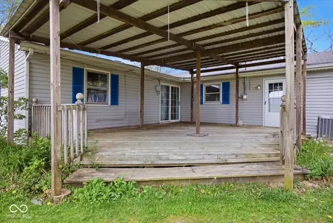 1225 E Hazelwood Street S Shelbyville IN 46176