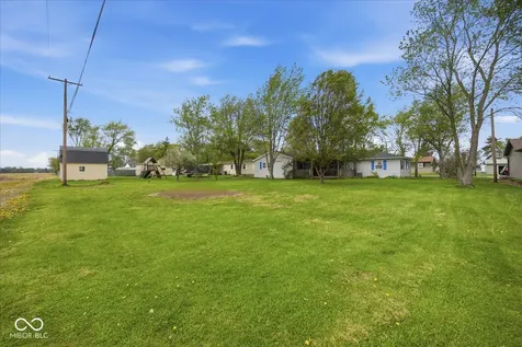 1225 E Hazelwood Street S Shelbyville IN 46176
