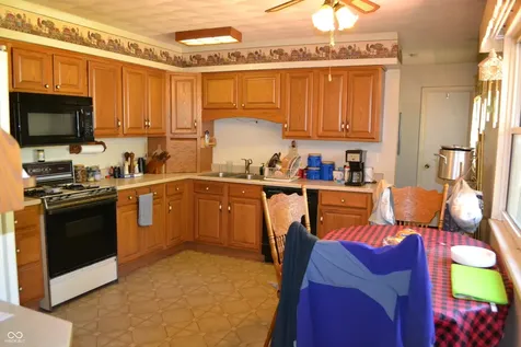 9983 W 400 N Delphi IN 46923