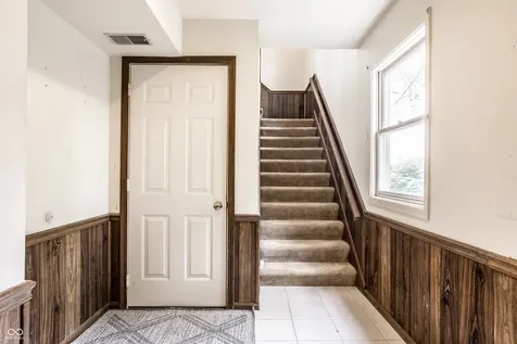 1185 Starkey Road Zionsville IN 46077