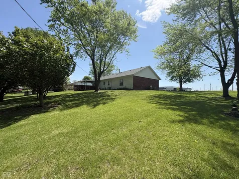 340 Briar Hill Drive Whiteland IN 46184