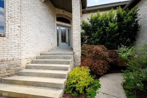 10165 Sanctuary Drive Brownsburg IN 46112