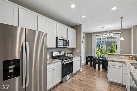 8294 Summit Peak Avenue Fishers IN 46038