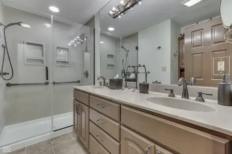 438 Griffin Road Indianapolis IN 46227