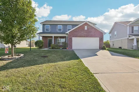 1749 N Creekwater Pass Greenfield IN 46140