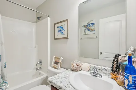 1749 N Creekwater Pass Greenfield IN 46140