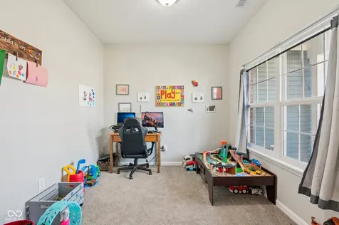 1749 N Creekwater Pass Greenfield IN 46140