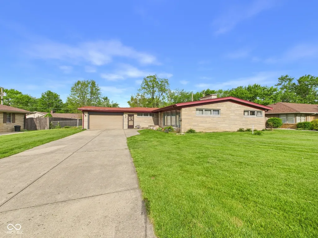 1527 Magnolia Drive Anderson IN 46011