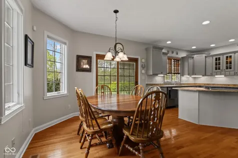 2418 Waterside Circle Avon IN 46123