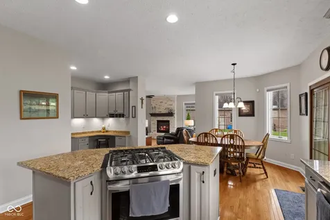 2418 Waterside Circle Avon IN 46123