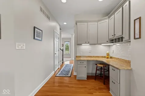 2418 Waterside Circle Avon IN 46123