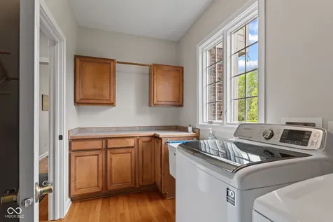 2418 Waterside Circle Avon IN 46123