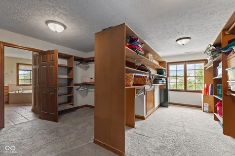 2418 Waterside Circle Avon IN 46123