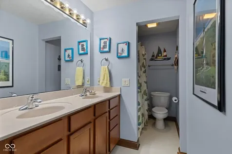 2418 Waterside Circle Avon IN 46123